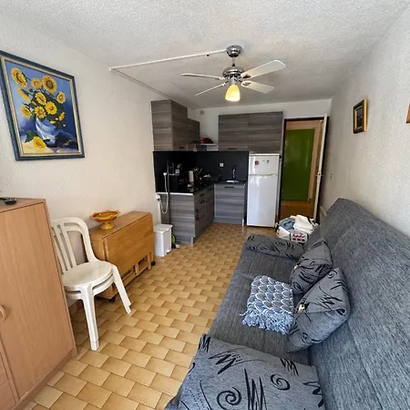 Holiday home Le Balcon Du Chenal, 4 Personnes, Vue Chenal Le Grau-du-Roi